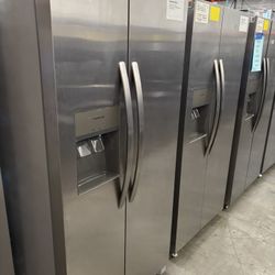 Frigidaire Side by Side Refrigerator – Stainless Steel