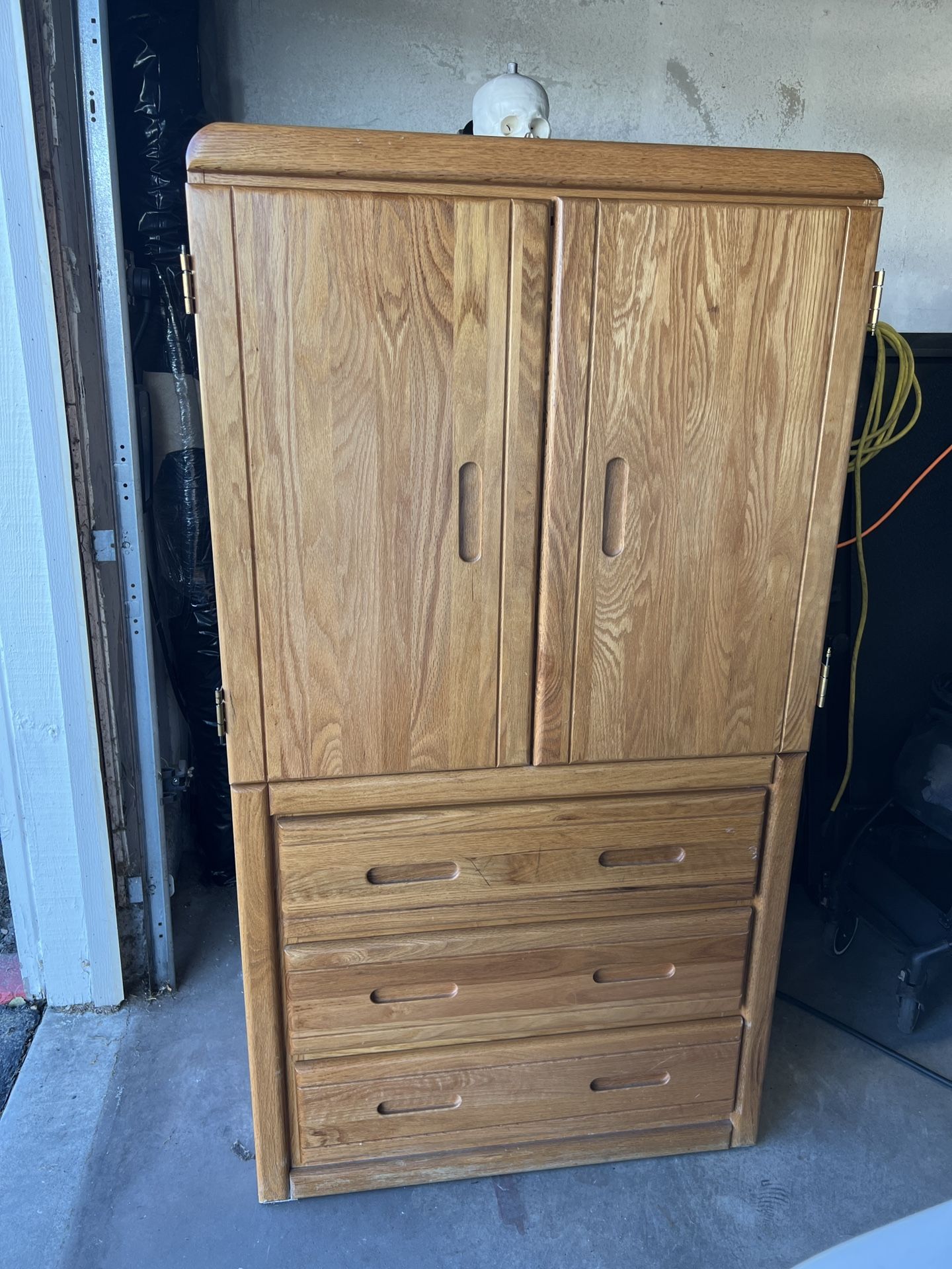 Armoire