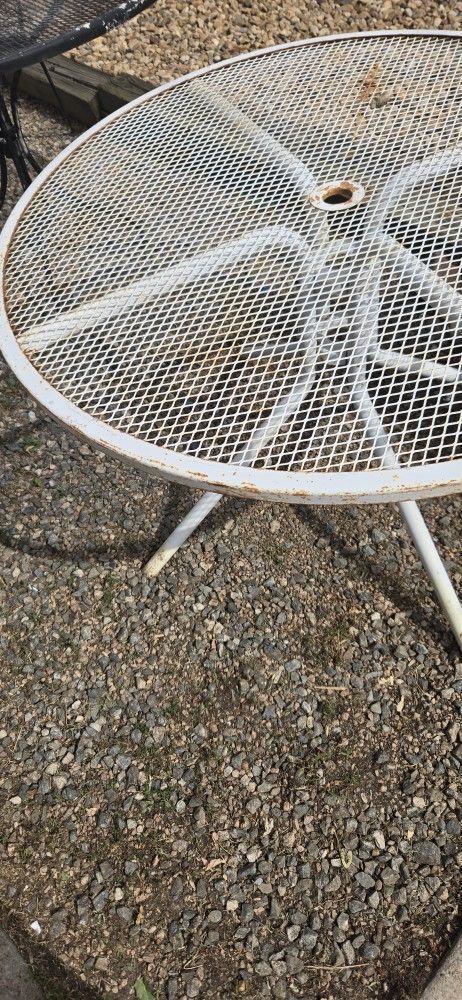 Metal Patio Table and Chairs