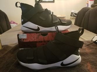 Lebron Soldier 