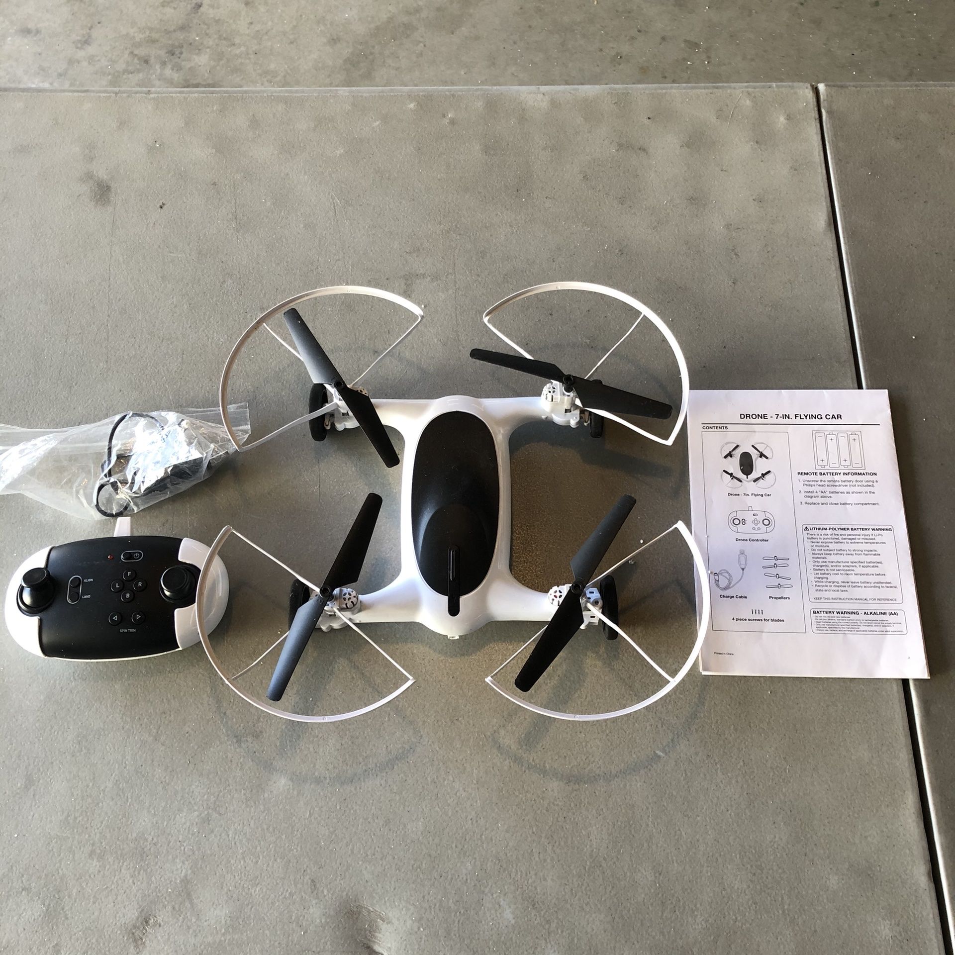 Sharper Image 1012357, 7 Inch Flying Drone Car