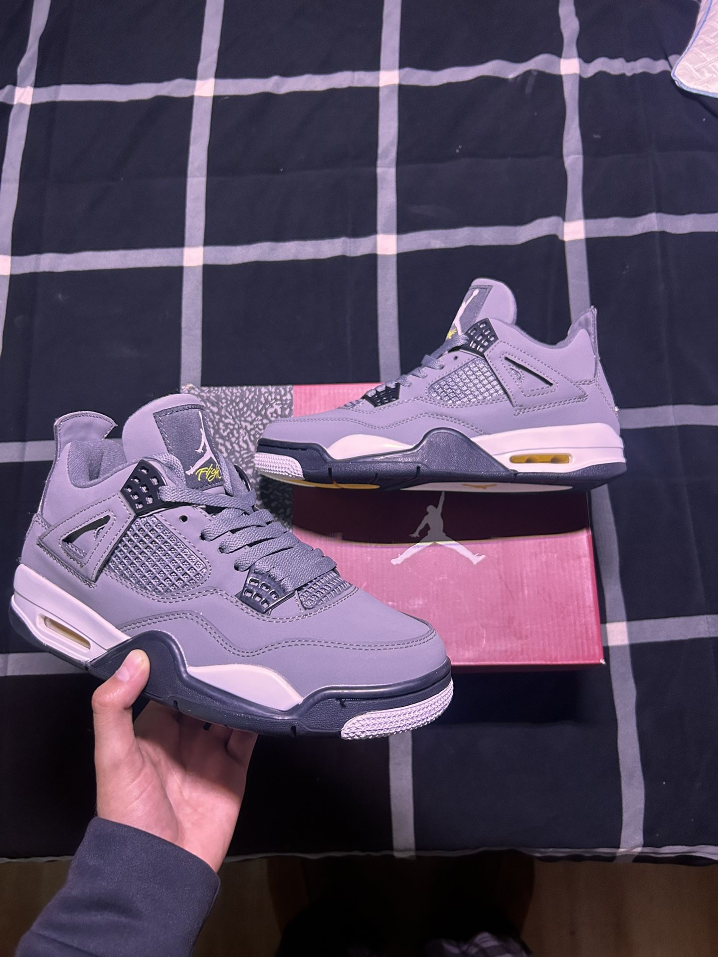 Jordan 4 (Retro) Cool gray (2019)