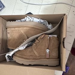 Toddler Uggs Size 8