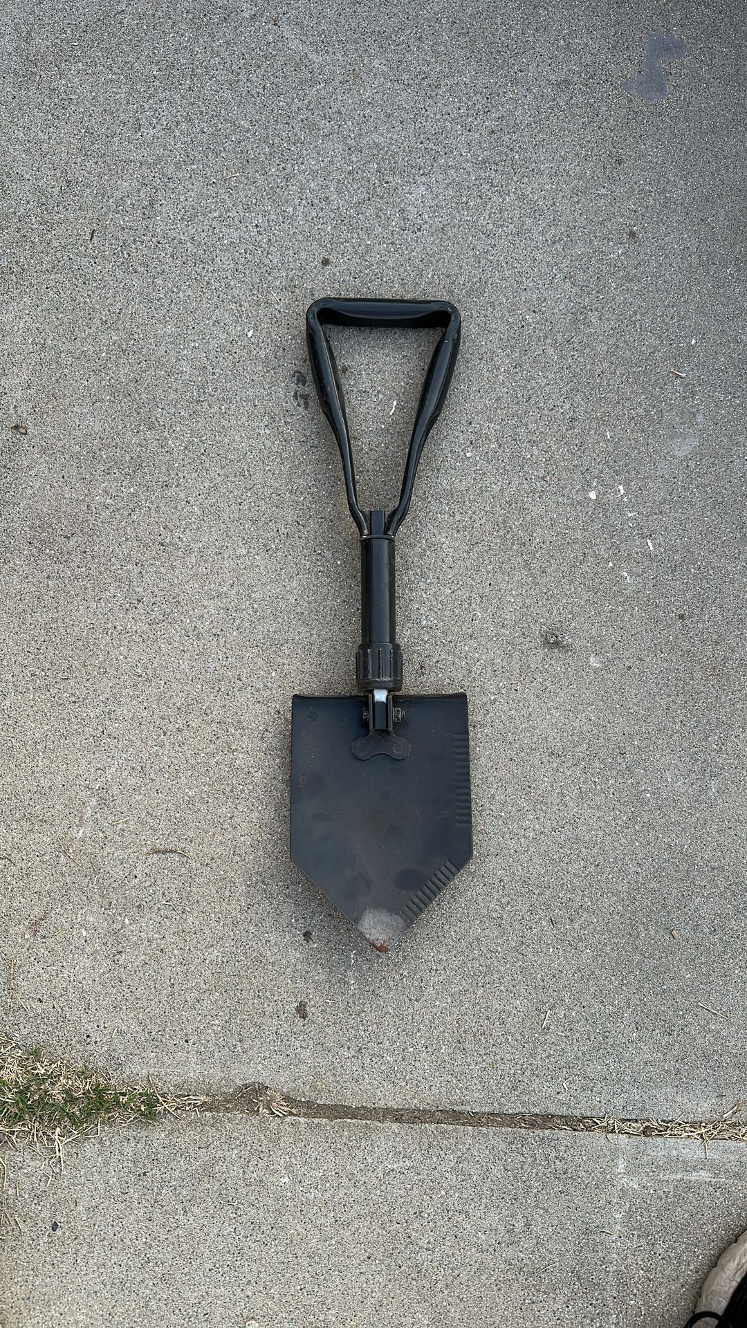 Folding Camp Shovel