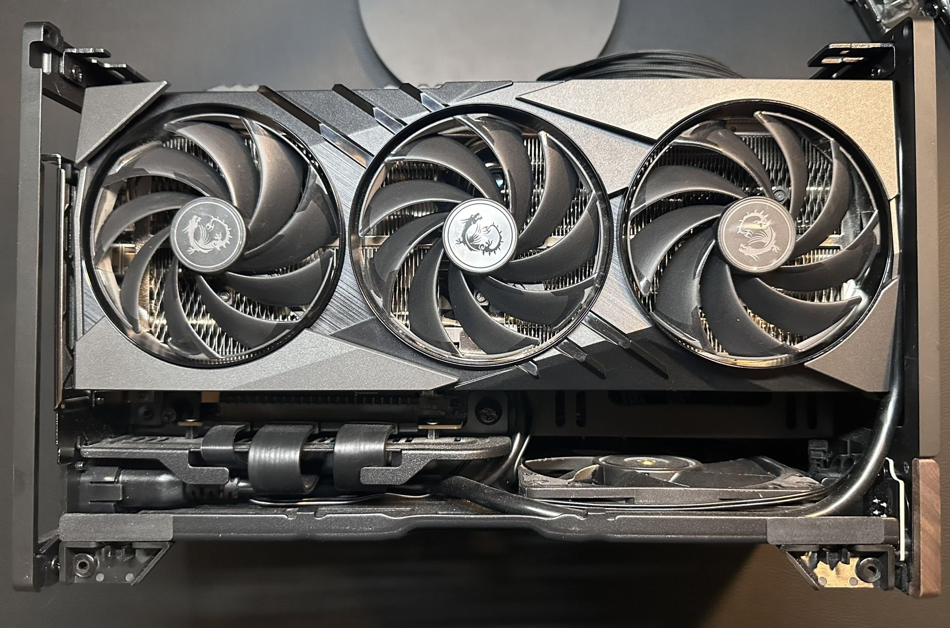 4090 MSI Gaming Slim GPU