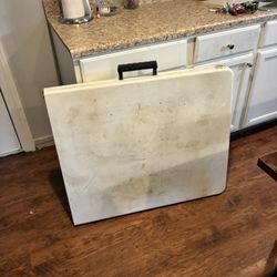 Foldable Table 