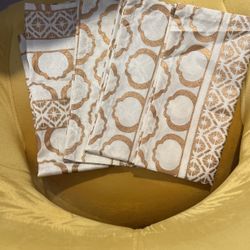 Napkins 