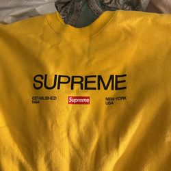 Supreme Sweater Size Large 