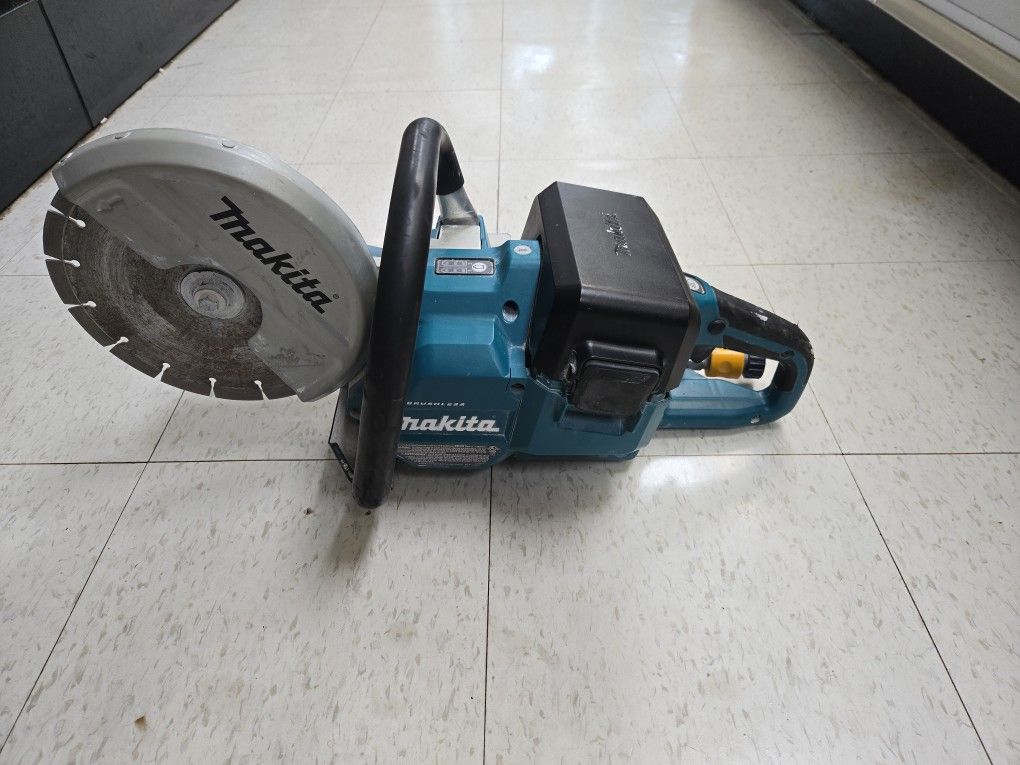Concrete Saw