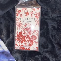 Gucci Bloom Perfume 