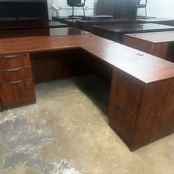 OFFICE/HOME DESK L-SHAPE DESK