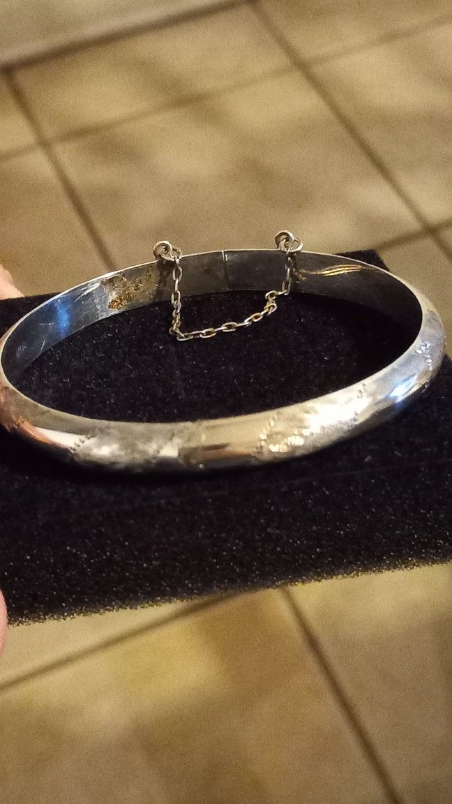 Sterling 925 Etched Hinged Bracelet 4 1/2" - 5".