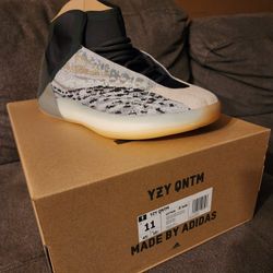 Yeezy Qntm