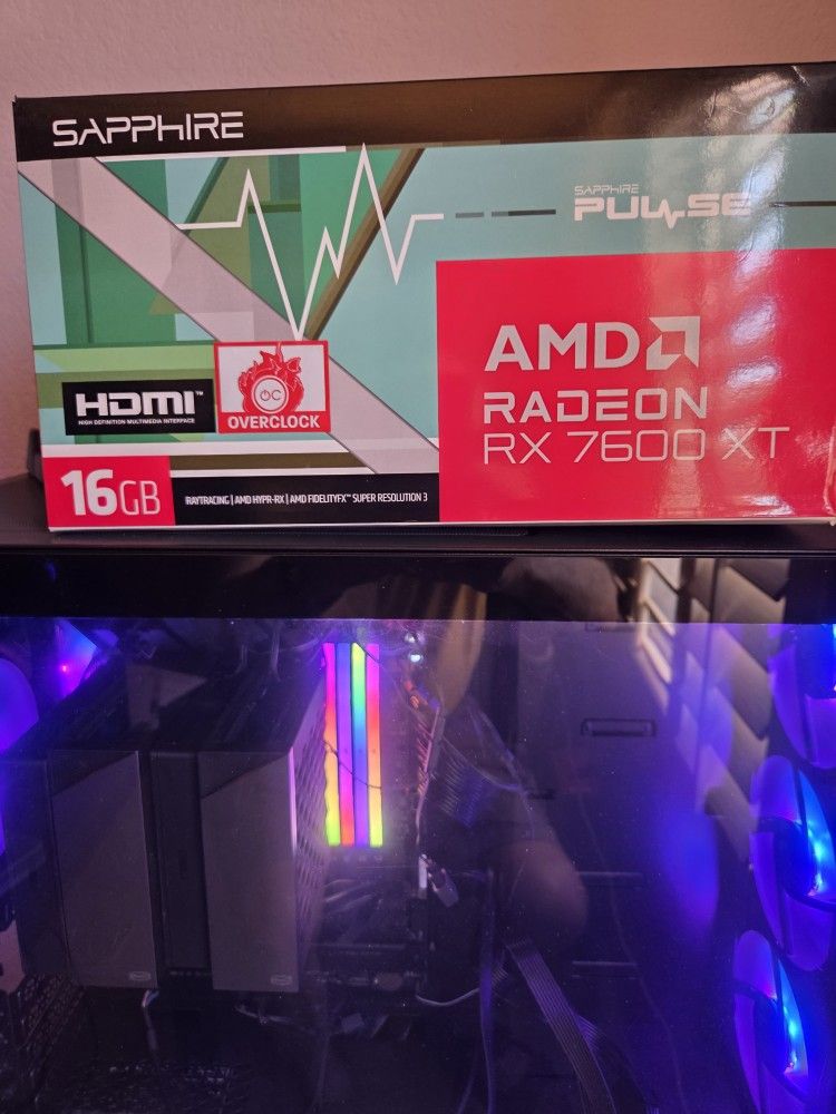 AMD RADEON RX 7600 XT 16GB