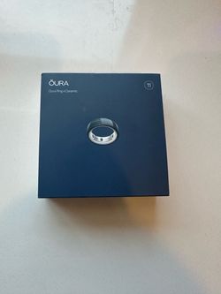 Oura Ring 4 ceramic