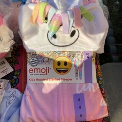 Emoji Onsie Pijama Size 4 Last One $14