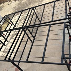 18” Hight queen bed frame