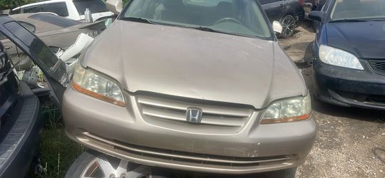2002 Honda accord for parts