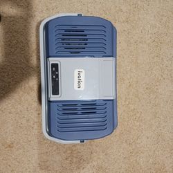 Ivation Thermoelectric Cooler And Warmer 24 L, Portable Mini Fridge.