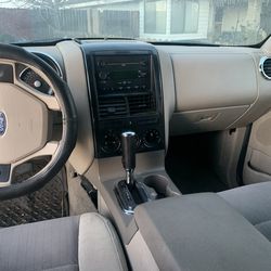 2007 Ford Explorer