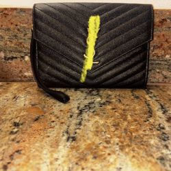 Women’s Black Handbag