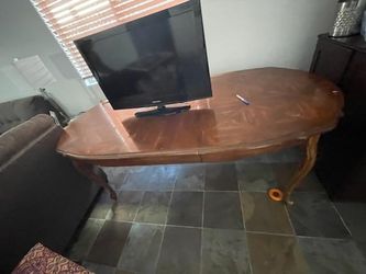 Classic Dining Table