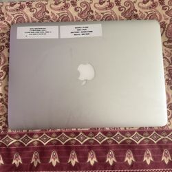 Apple MacBook Air ( 13 Inch Early 2015 ) 1.6 GHZ Dual Core Intel Core I5 8 GB Ram & 256 GB HD  