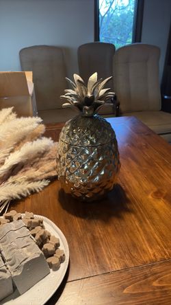 Free drink cooler pineapple 🆓 🍍