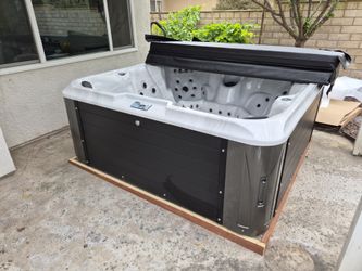 Hot tub- Spa mover