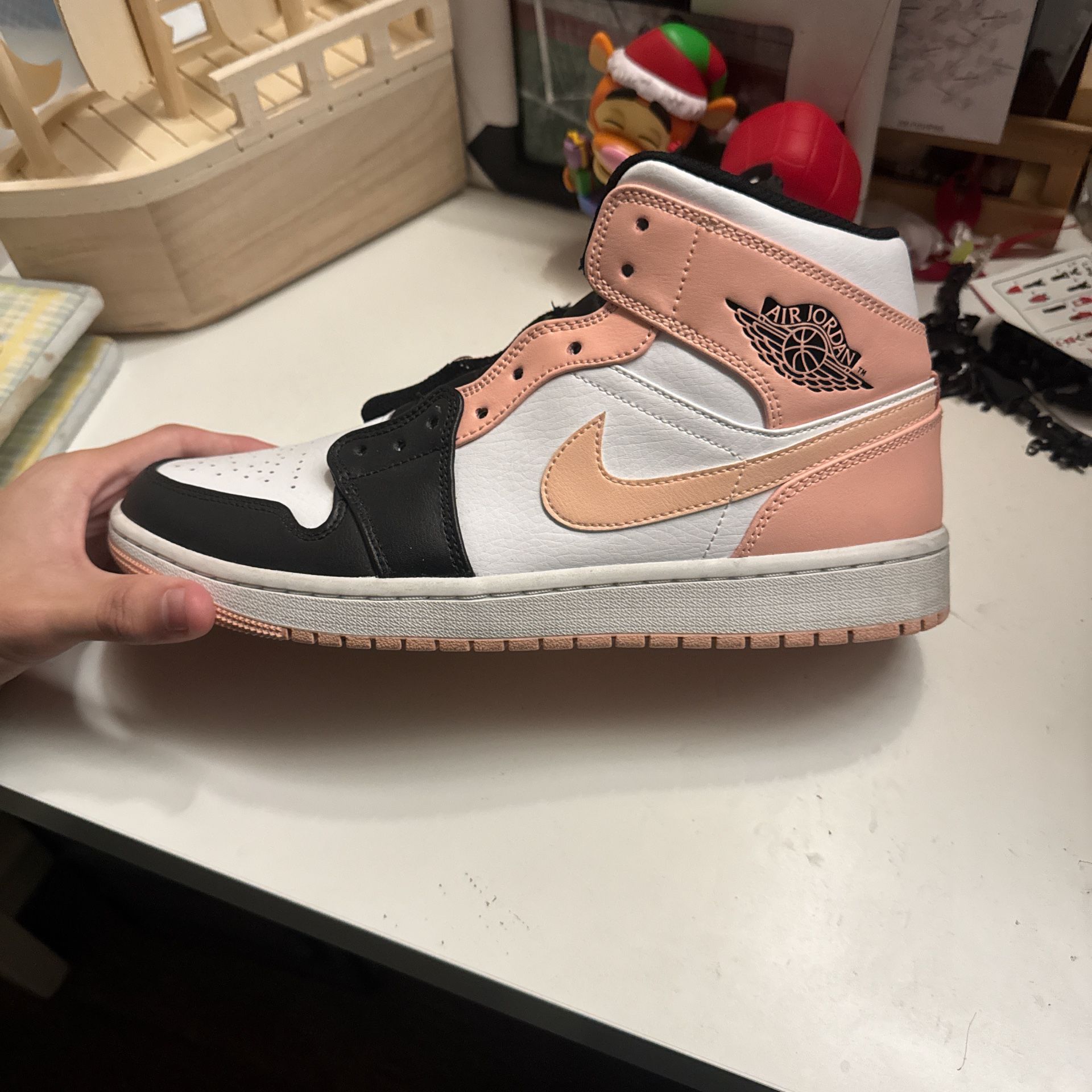 Jordan 1 Crimson Tint