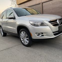 2010 Volkswagen Tiguan 