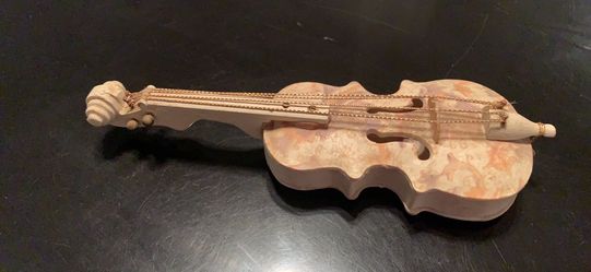 Just for decoration Violin