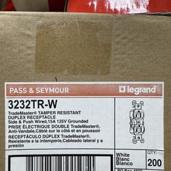 White Receptacle 15a