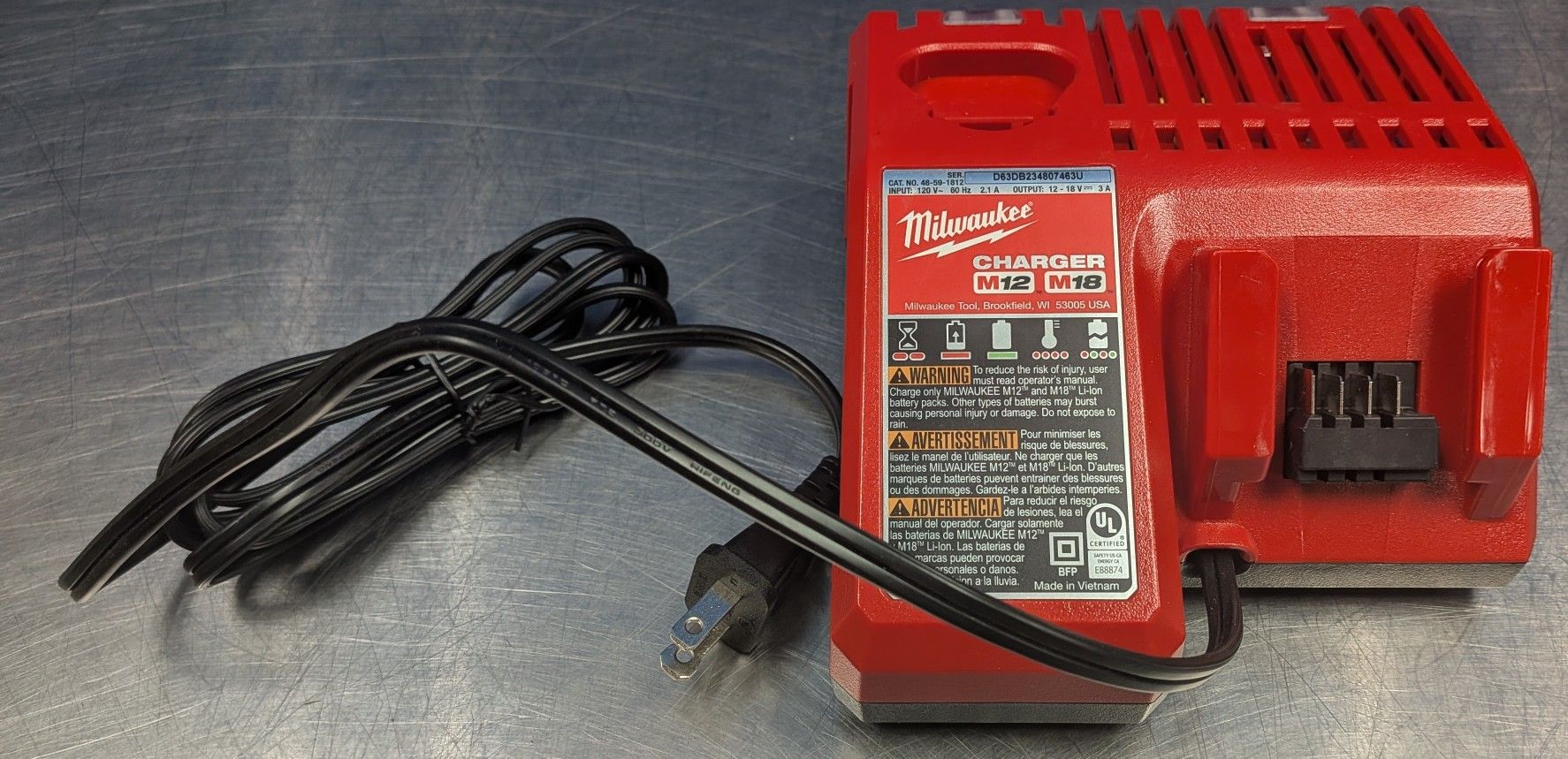 Milwaukee Charger M18 & M12 Multi-Voltage Charger 