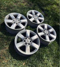 Nissan hardbody Rims