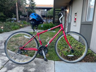 🚲 Red Women’s Brentwood Bike + Rechargeable Ozark Trail Helmet – $30 OBO