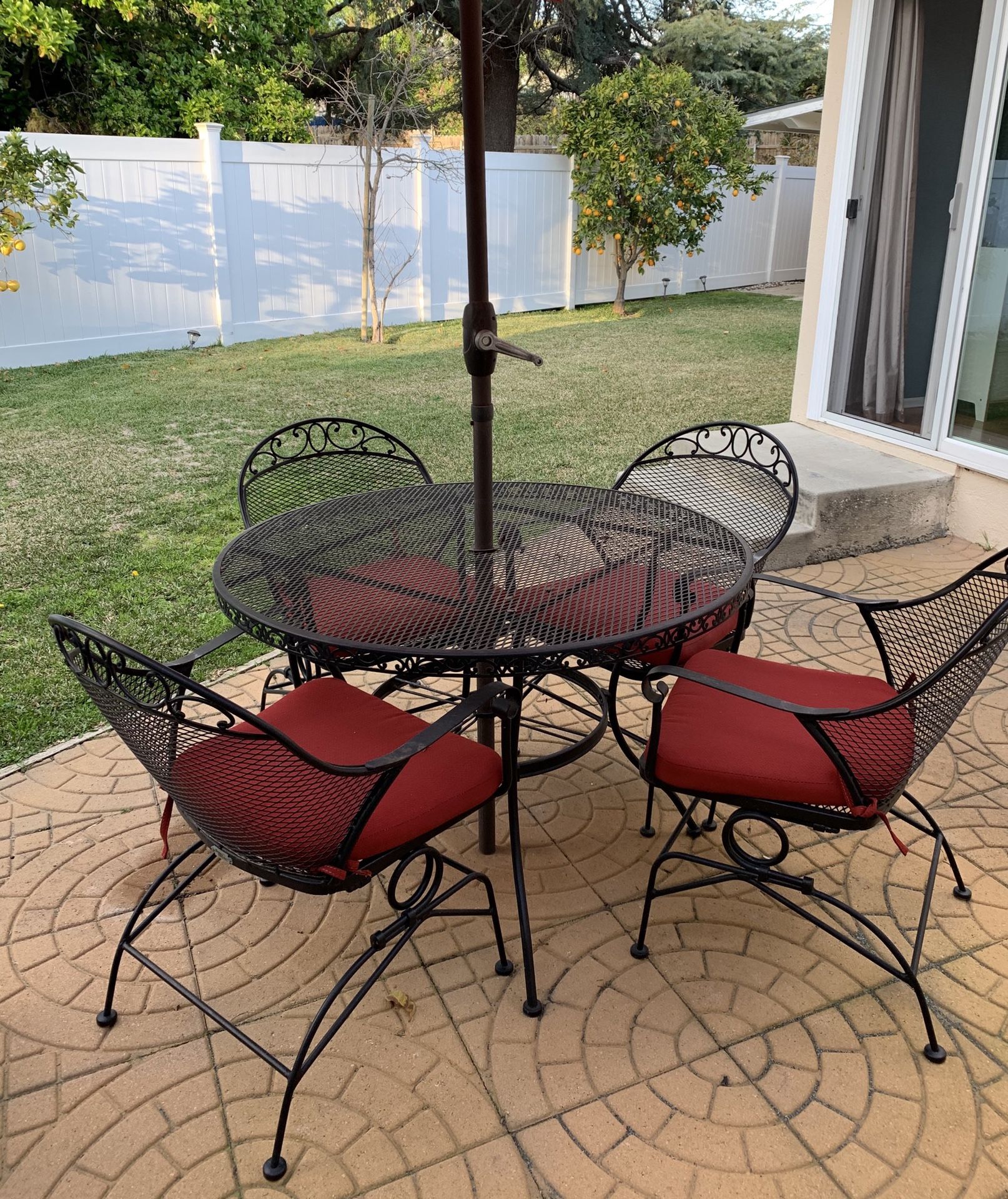 Clayton Court Patio Set