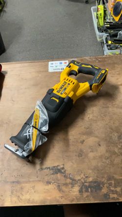 DEWALT 20-Volt XR Cordless Reciprocating Saw (Tool Only)