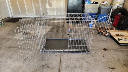 Dog crate