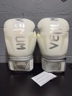 Venum Elite Boxing Gloves White Gloves 16Oz