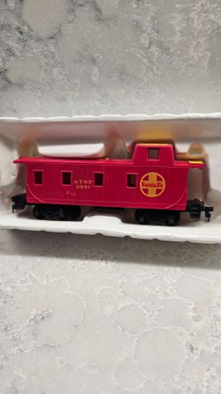 BACHMANN SANTA FE HO SCALE CABOOSE