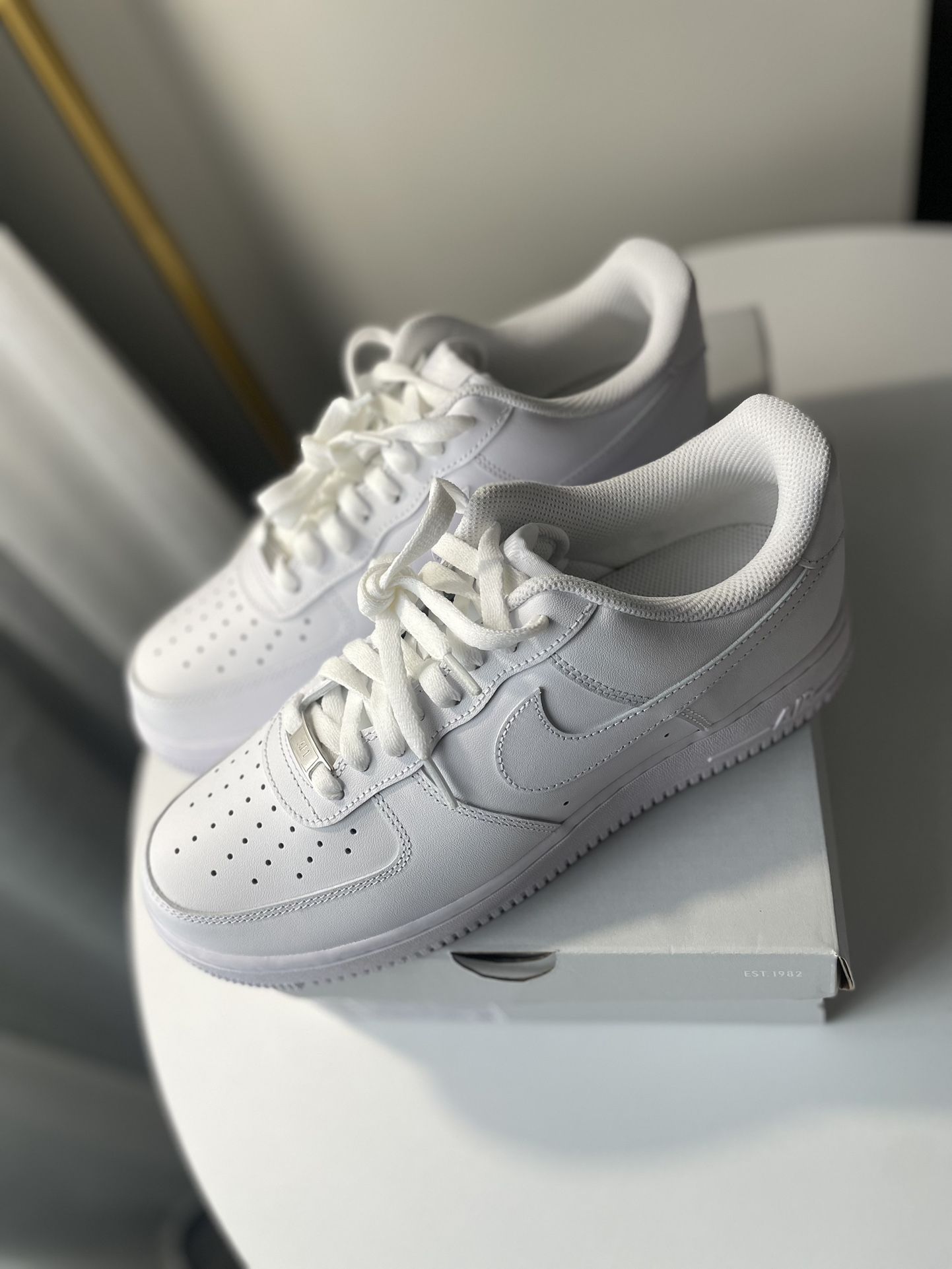 **BRAND NEW** All white AirForce 1s Lows
