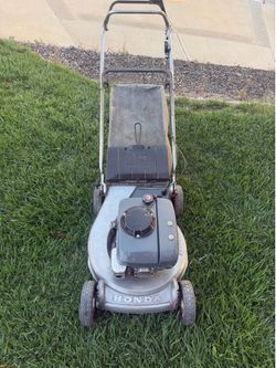 Honda Lawn Mower with grass catcher bag