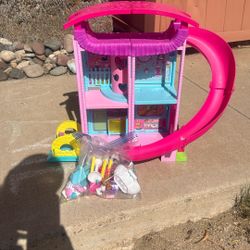 Chelsea’s Playhouse