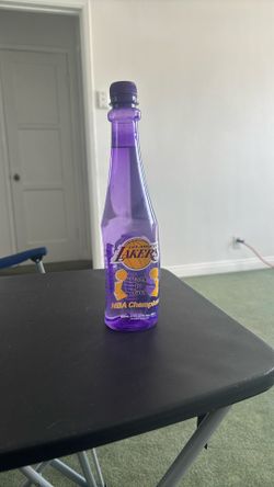 Lakers 2010 Back To Back Championship Water Bottle Never Opened