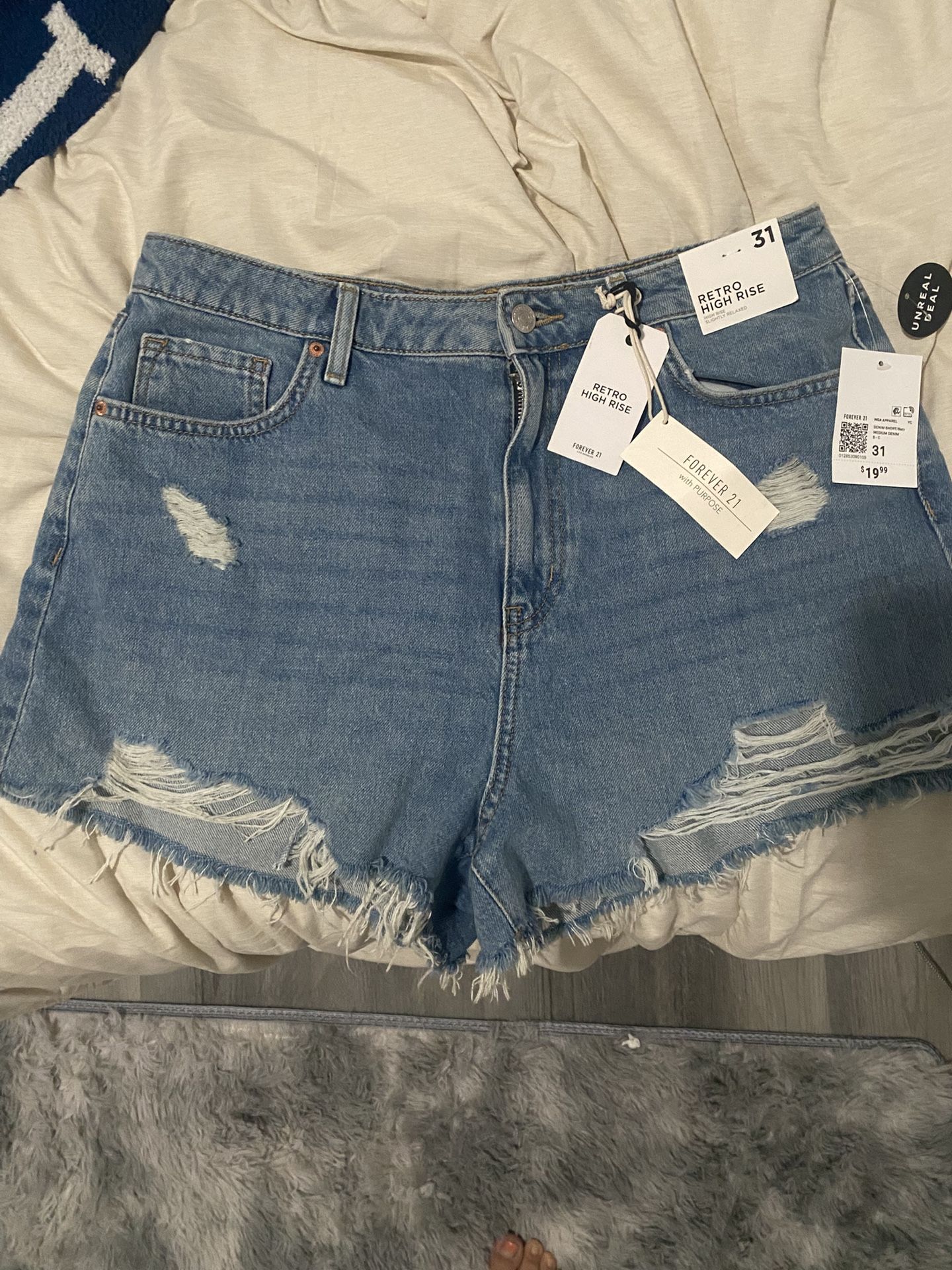 Forever 21 Jean Shorts - Size 31