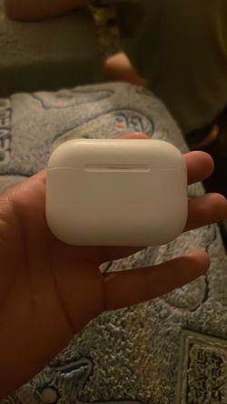 AirPod pro 3 missing one but it works good