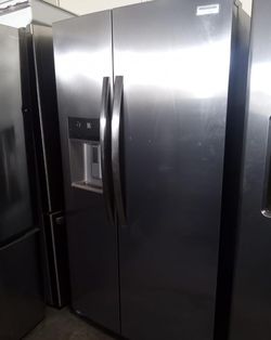 Frigidaire Side-by-Side Stainless Steel Fridge
