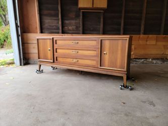 Mid Century Modern Dresser