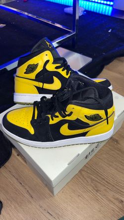 Black and yellow Ones 9